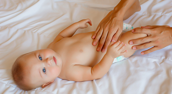 الفتق الإربي عند الرضع الإناث أهم الأعراض والمضاعفات